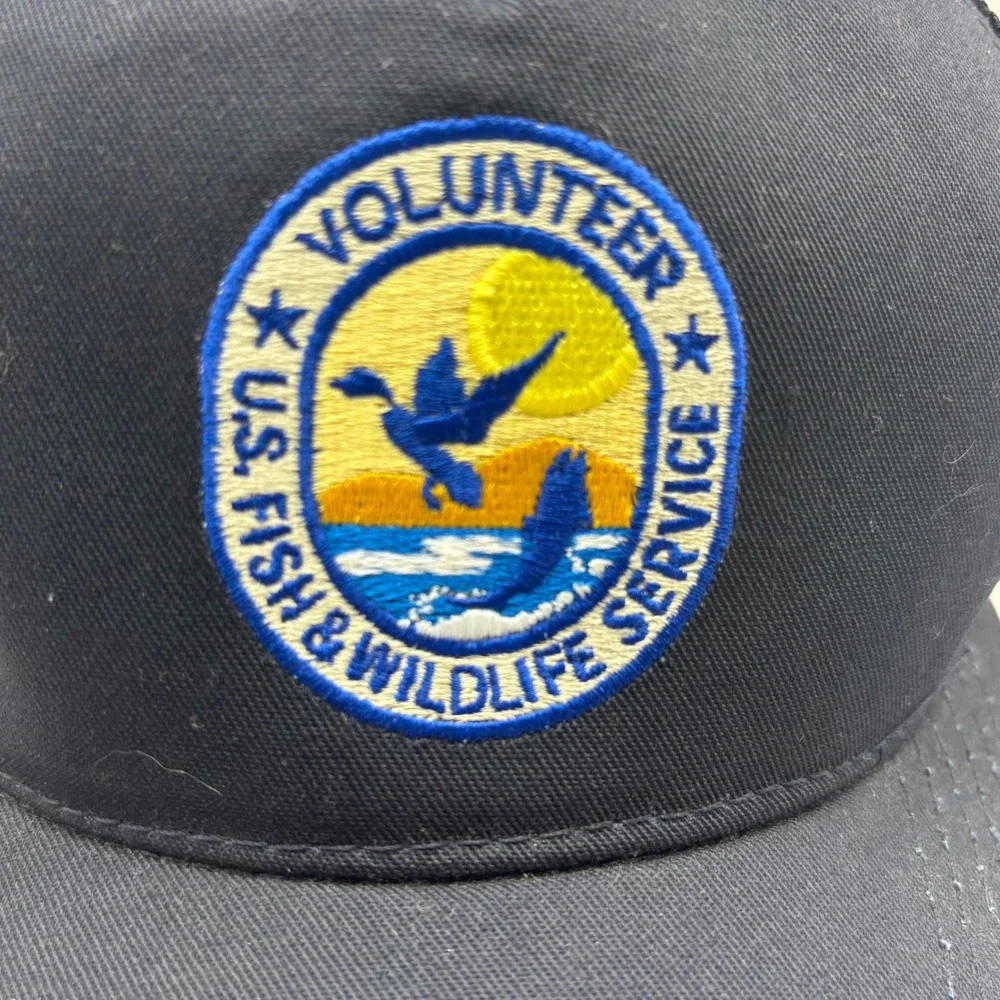 Vintage Trucker Hat US Fish & Wildlife Service Navy Blue Mesh USA National Park